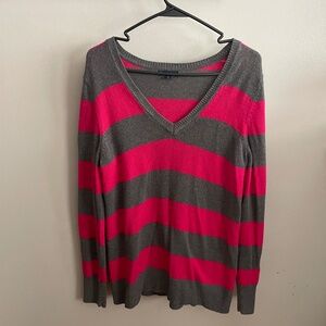 GAP Women's V-Neck Sweater Size L Pink and Gray